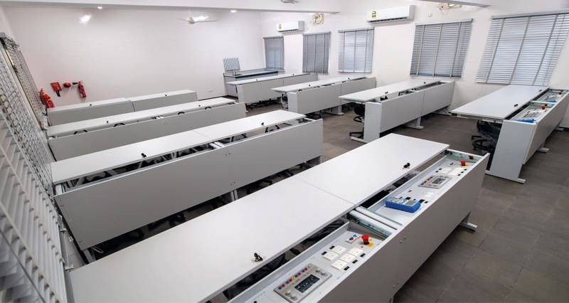 تطوير سياسات التعليم والمناهج الدراسية وآليات التقويم ضمن الأهداف المحورية لـ&laquo;التربية والتعليم&raquo;