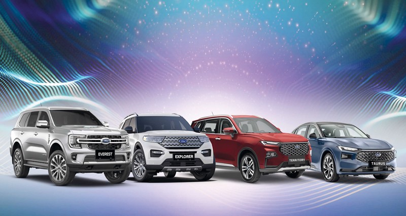تشكيلة سيارات فورد ضمن عرض بهجة العام الجديد