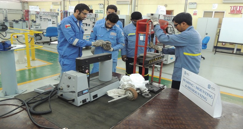 أكثر من 1.4 مليار ريال عماني .. الاستثمارات الأجنبية المباشرة فـي القطاع الصناعي بنهاية سبتمبر الماضي