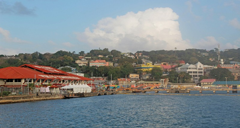 تراجع أسعار النفط فـي ظل مخاوف الإمدادات من الشرق الأوسط