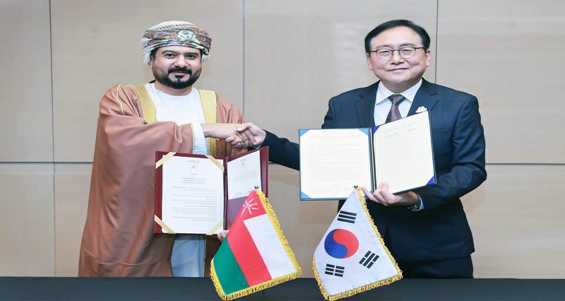 مذكرة تفاهم بين سلطنة عمان وكوريا الجنوبية في مجال ترويج الاستثماري