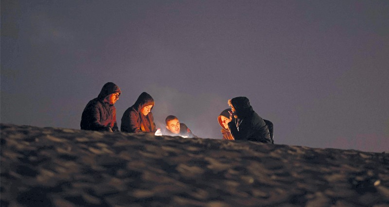 رمضان فـي غزة: الجوع يرافق العدوان.. وشهداء فـي قصف مكثف على القطاع
