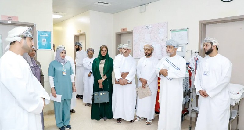 مناقشة تجويد العمل فـي المؤسسات الصحية بجنوب الباطنة