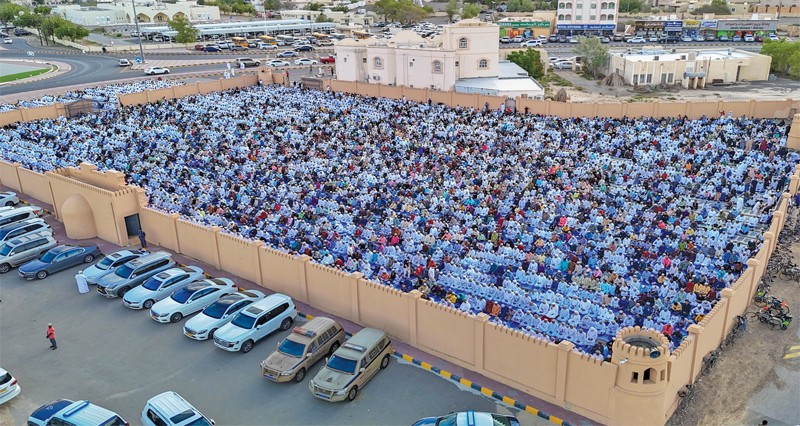 مظاهر متنوعة احتفاء بعيد الفطر المبارك فـي ولايات سلطنة عمان