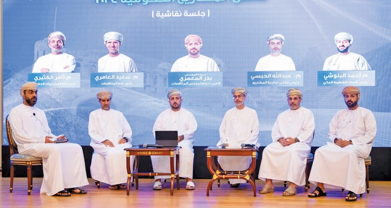 الملتقى الأول للمشاريع الإنمائية يستعرض المناقصات التنموية والخدمية المطروحة خلال العام الحالي