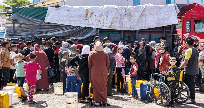 إسرائيل تشن سلسلة غارات على غزة تخلف شهداء وجرحى .. واعتقالات بالضفة