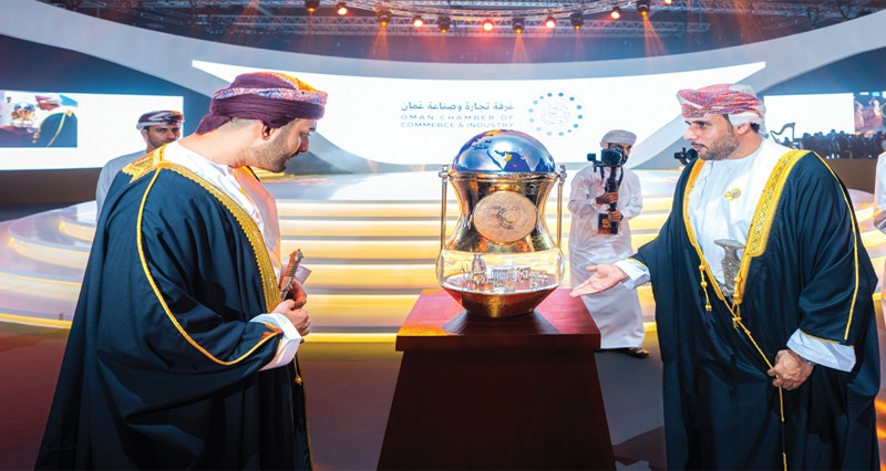 برعاية ذي يزن بن هيثم .. &laquo;الغرفة&raquo; تحتفل بالذكرى الخمسين لتأسيسها وتدشن الهوية الجديدة