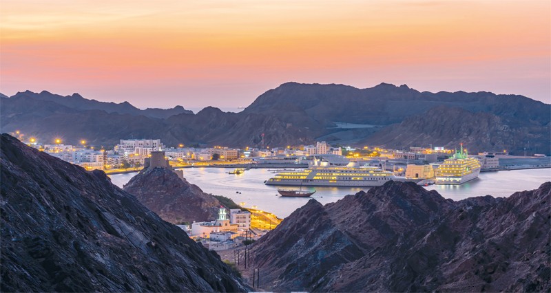 طرح 3056 مناقصة للجهات الخاضعة لقانون المناقصات بقيمة تجاوزت 584.5 مليون ريال عماني