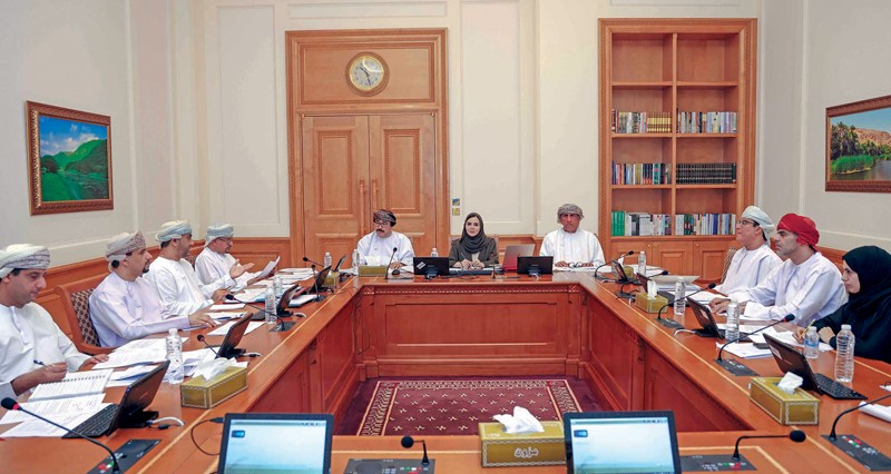 مناقشة &laquo;تنظيم نقل وزراعة الأعضاء والأنسجة البشرية&raquo; بالدولة