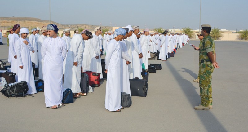 &laquo;العمل&raquo; تواصل استيعاب المواطنين للعمل فـي مختلف الأجهزة العسكرية والأمنية