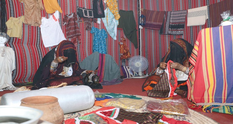 القرية التراثية فـي ملتقى &laquo;أجواء الأشخرة السياحي&raquo; تجسد الحياة الاجتماعية بجنوب الشرقية