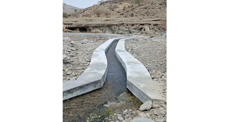 لجنة المشاريع بالظاهرة تتسلم مبدئيا مشروعي فلج الحيل والهشيمة