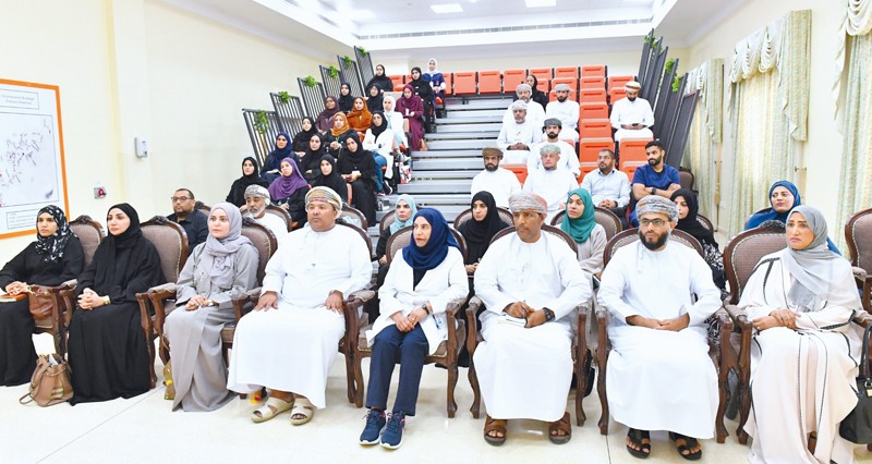 مناقشة صرف الأجهزة التعويضية والوسائل المساعدة لذوي الإعاقة