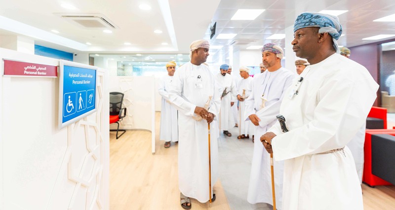 بنك مسقط يحتفل رسميا بالانتقال لفرع فلج دارس الجديد بنزوى