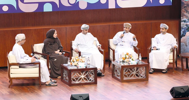 تسليط الضوء على أبرز مستجدات القطاع السياحي المحلي والعالمي ومقومات الجذب السياحي بسلطنة عمان
