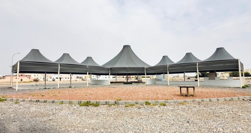 &laquo;المعمور&raquo; ببهلاء.. أرض يحفها فلج ونخل وزرع وملتقى طرق ومحطة عبور