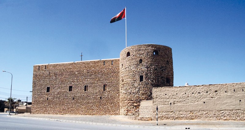 المصنعة .. وجهة سياحية تزخر بتنوع المعالم الطبيعية والتاريخية