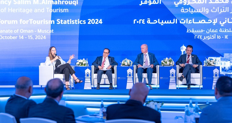ملتقى إحصاءات السياحة يوصي بمواكبة الاتجاهات الحديثة وتقنيات تحليل البيانات والذكاء الاصطناعي