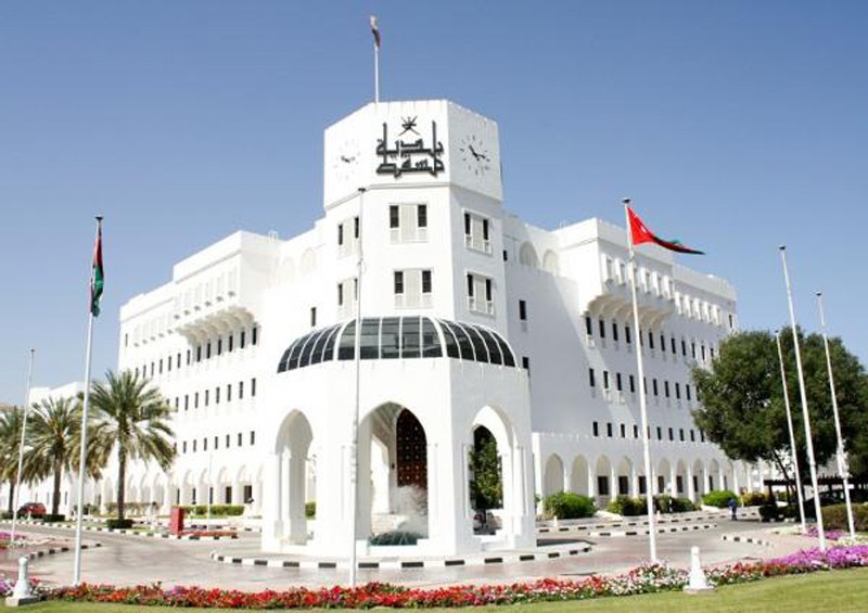 بلدية مسقط تنفذ عددا من المبادرات والحلول التقنية لتعزيز التحول الرقمي ـ النظام البلدي الموحد يوفر 92 خدمة بقطاع البلديات