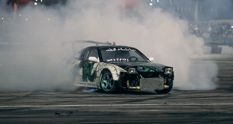 الجمعية العمانية للسيارات تستضيف فعالية الاستعراض الحر فـي عبري