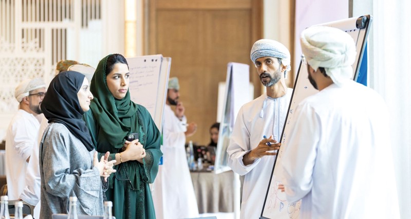 تعزيز القدرات الإدارية والابتكارية للكفاءات الوطنية عبر &laquo;3&raquo; مراكز متخصصة للأكاديمية السلطانية للإدارة