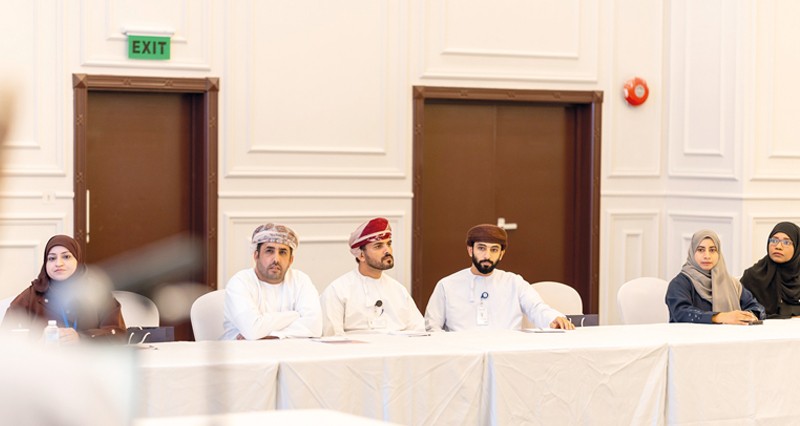 جلسة نقاشية لتعزيز الوعي الاستثماري بالحوافز الحكومية والامتثال الضريبي