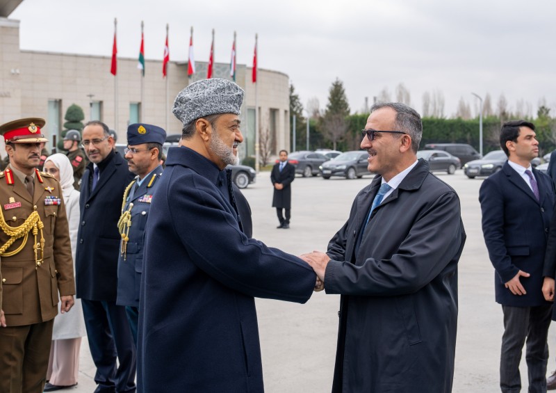 جلالة السلطان يغادر تركيا