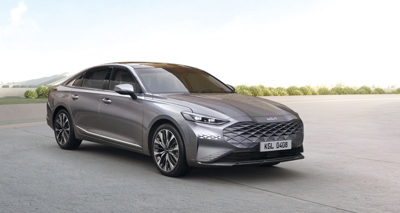 كيا K8 ضمن عرض مفاجآت نهاية العام