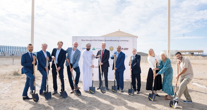 وضع حجر الأساس لمشروع &laquo;بلو هارفست&raquo; فـي المنطقة الحرة بصحار