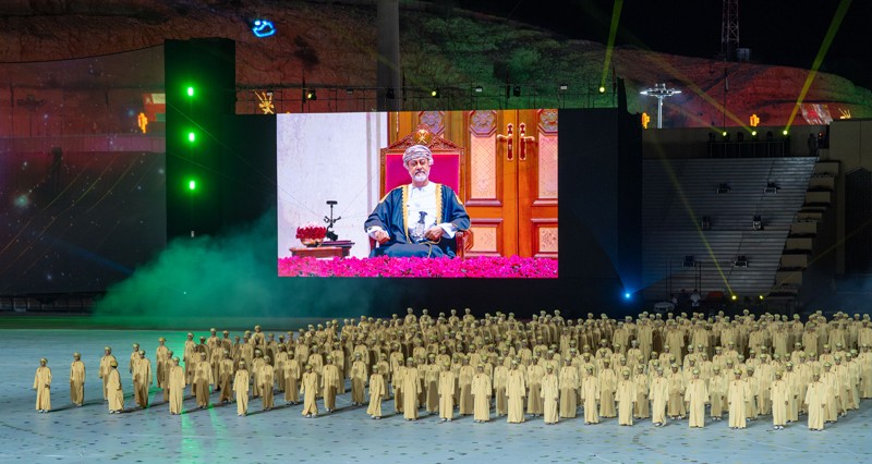 جلالةُ السُّلطان يشملُ برعايتِه السّاميةِ المهرجان الطلابيَّ 'نهضة عُمان المتجدّدة'