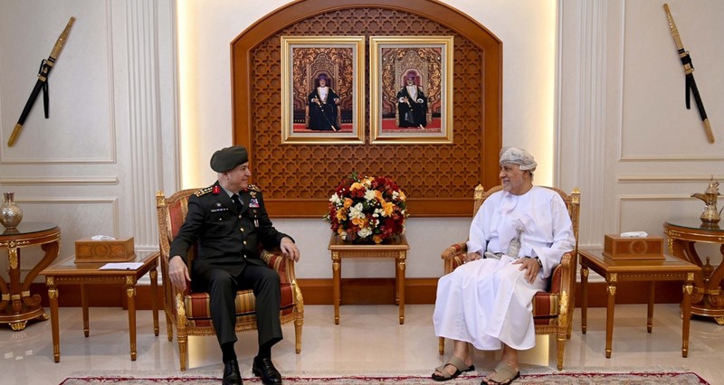 بحث الموضوعات العسكرية المشتركة بين سلطنة عمان وتركيا