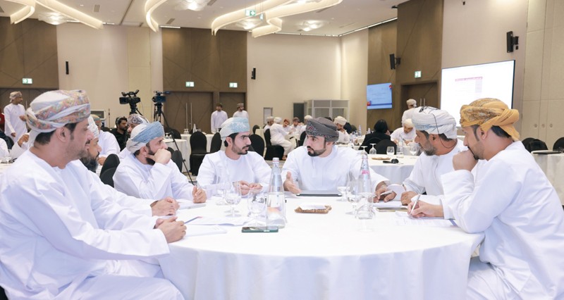 ندوة أطراف الإنتاج الثلاثة توصي بإنشاء مقر للجنة الحوار المشترك