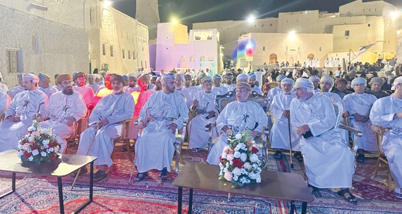 انطلاق فعاليات مهرجان &laquo;شتاء قلعة بهلاء&raquo; بقصائد شعرية وأهازيج شعبية وعروض مرئية