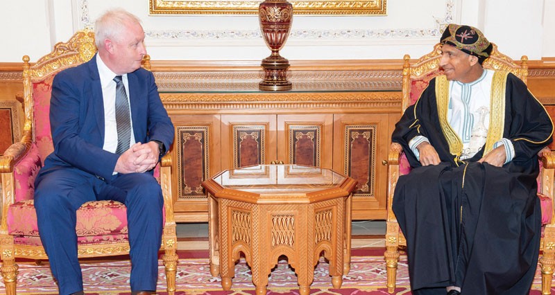 فهد بن محمود يستقبل الأمين العام للاتحاد الدولي للنقابات