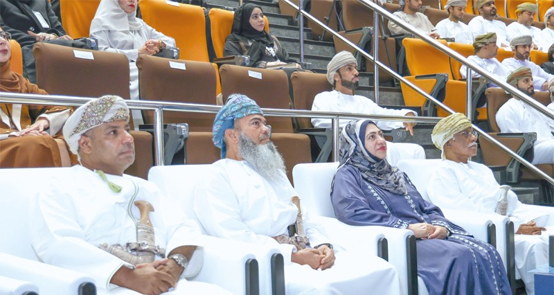 بدء مؤتمر الذكاء الاصطناعي بجامعة صحار