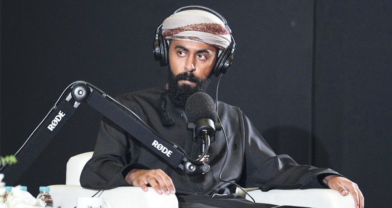 محمد الهنائي: البودكاست المرئي يجب أن ينقل رسائل ومعلومات هادفة ومتزنة