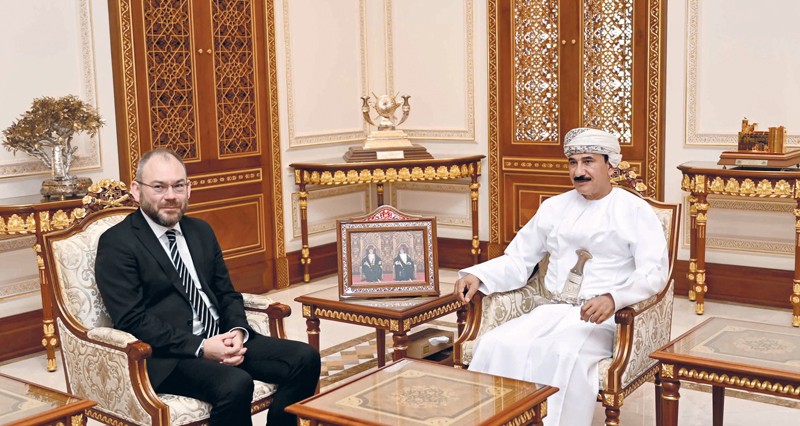 وزير المكتب السلطاني يستقبل وزير خارجية أفغانستان وسفيري العراق ورومانيا