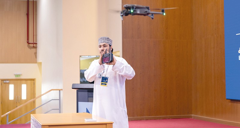 انطلاق فعاليات هاكاثون التصوير بالدرون بجامعة التقنية والعلوم التطبيقية بعبري