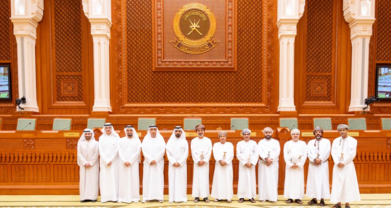 سلطنة عمان والإمارات تناقشان تعزيز التعاون حول الموضوعات المتعلقة بالوثائق والمحفوظات