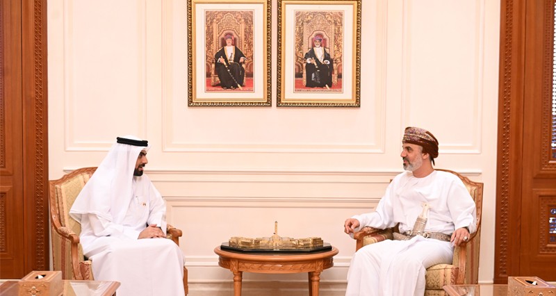 سلطنة عمان والإمارات تناقشان تعزيز التعاون حول الموضوعات المتعلقة بالوثائق والمحفوظات