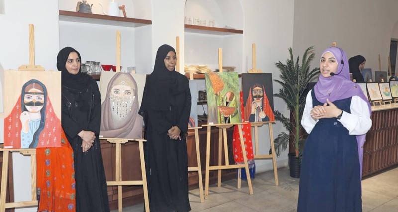 افتتاح معرض الفنون التشكيلية &laquo;ليسو&raquo; ببهلاء