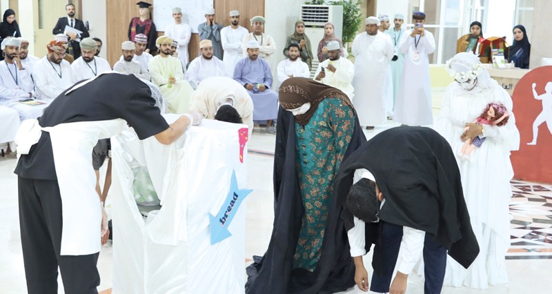 مسرحية &laquo;خبزة&raquo; تتوج جامعة التقنية والعلوم التطبيقية بإبراء بعدد من الجوائز