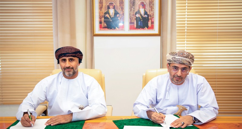 التربية والتعليم توقع اتفاقيتين لتمويل جائزة الإبداع المدرسي وأولمبياد الابتكارات العلمية