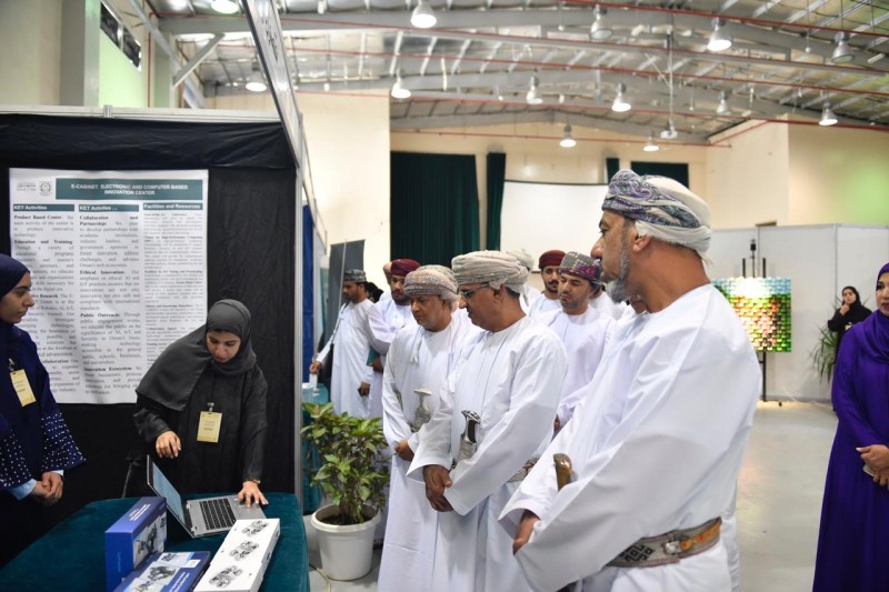 جامعة نزوى تستضيف فعاليات المؤتمر الطلابي الثامن