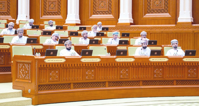 الشورى يقر مشروعي قانوني &laquo;السجل العقاري&raquo; و&laquo;تعديل بعض أحكام قانون التحكيم فـي المنازعات المدنية والتجارية&raquo; ويحيلهما إلى مجلس الدولة