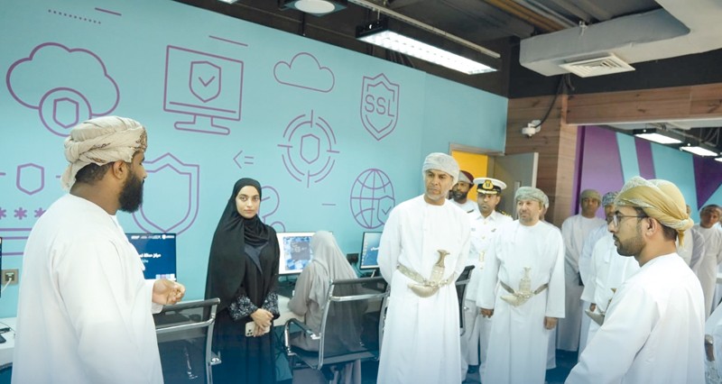 بشراكة استراتيجية مع جامعة السلطان قابوس.. &laquo;النقل والاتصالات وتقنية المعلومات&raquo; تدشن مركز حداثة لصناعة الأمن السيبراني