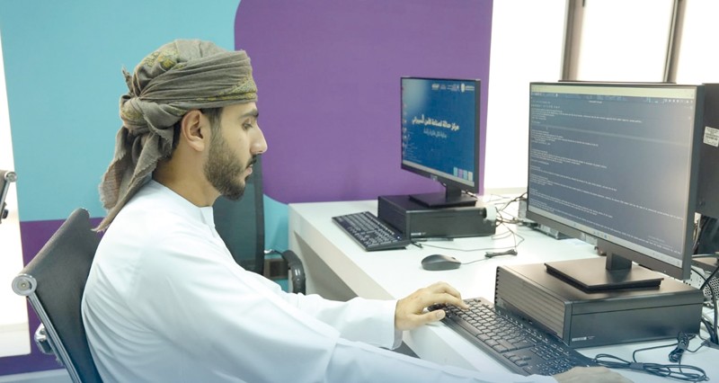 بشراكة استراتيجية مع جامعة السلطان قابوس.. &laquo;النقل والاتصالات وتقنية المعلومات&raquo; تدشن مركز حداثة لصناعة الأمن السيبراني