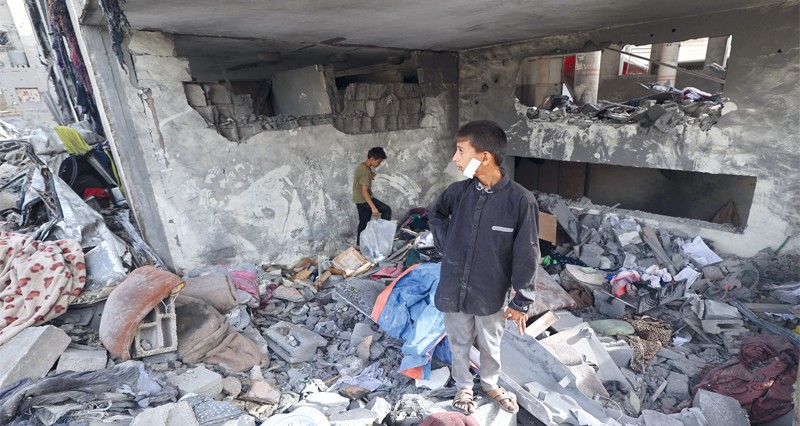 عشرات الشهداء والجرحى بالمجازر المتواصلة بغزة .. ونقص الوقود يوقف غسيل الكلى بـ&laquo;الشفاء&raquo;