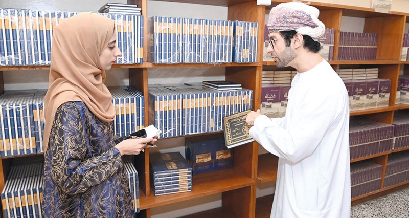تحقيق المخطوطات العمانية النادرة.. مشروع وطني يبرز قوة التراث الفكري فـي سلطنة عمان