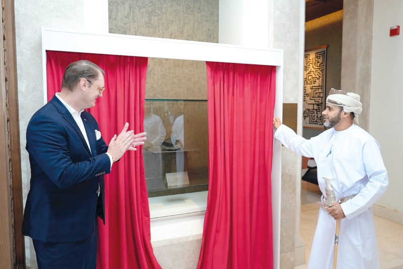 التراث والسياحة تفتتح ركن النيازك بفندق ماندارين أورينتال